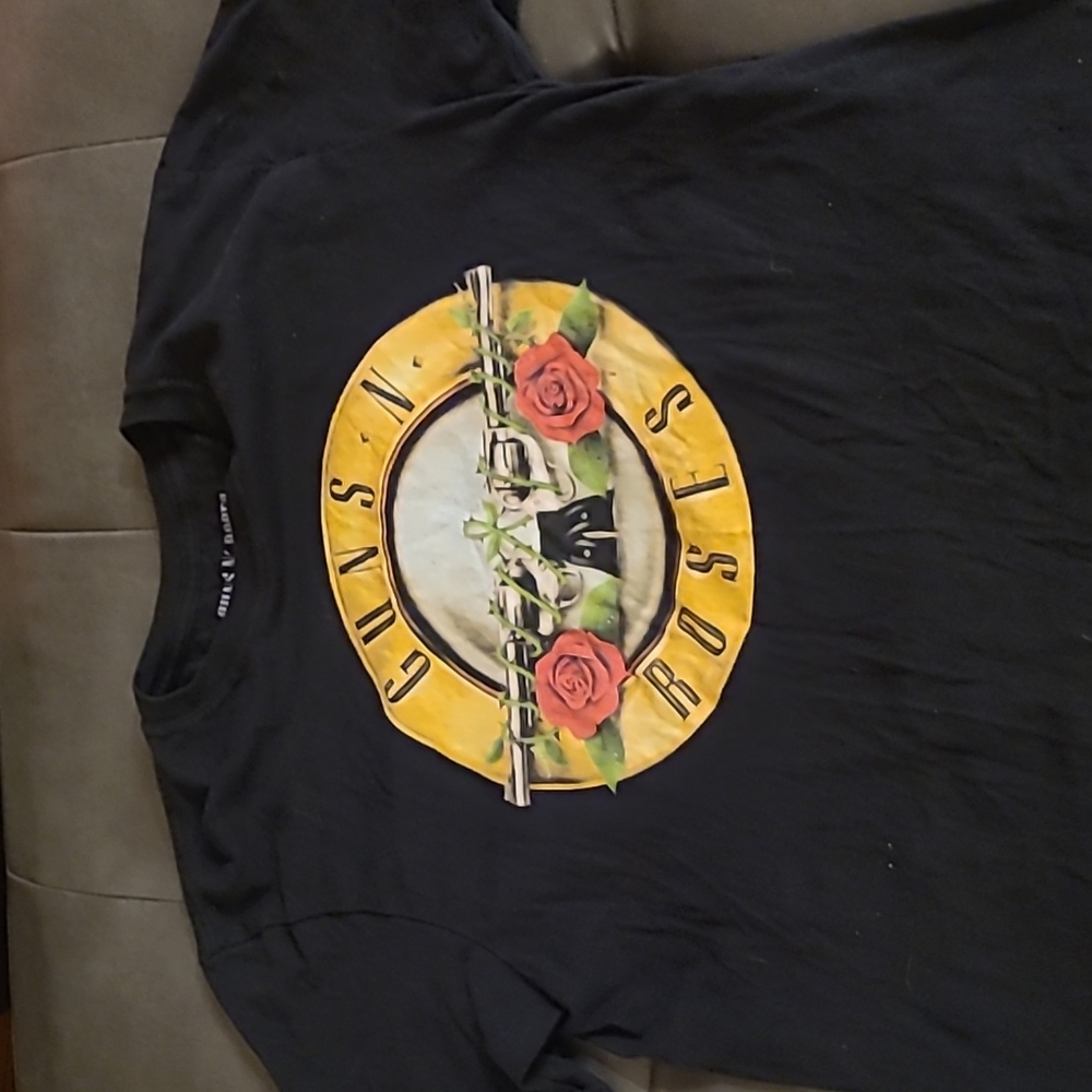Tee shirt